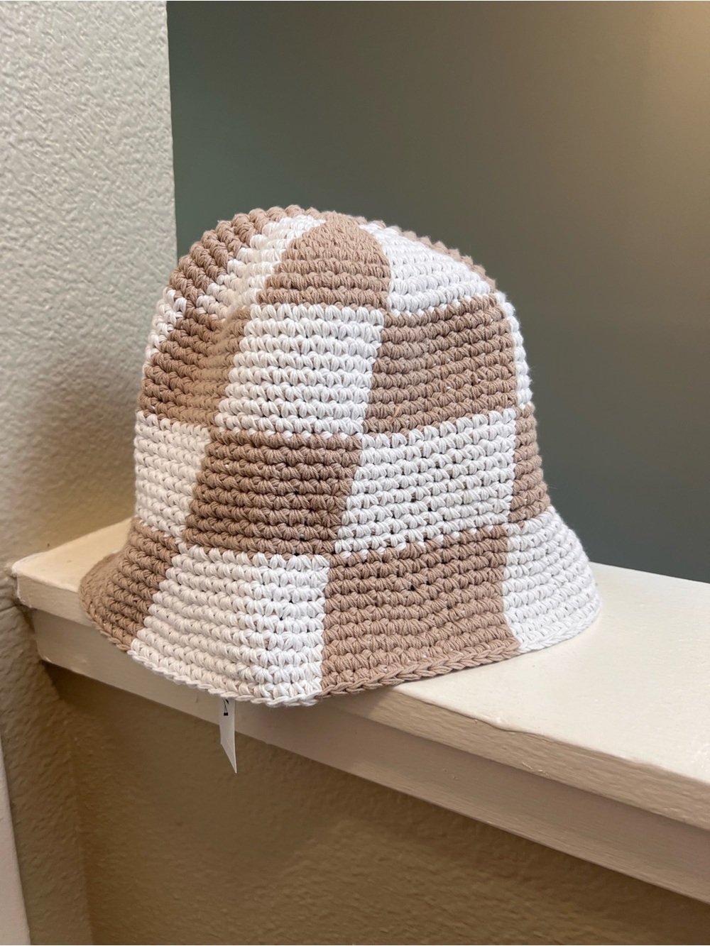 NWT Aritzia Sunday Best Moppet Crochet Bucket Hat Beige Checkerboard M/L